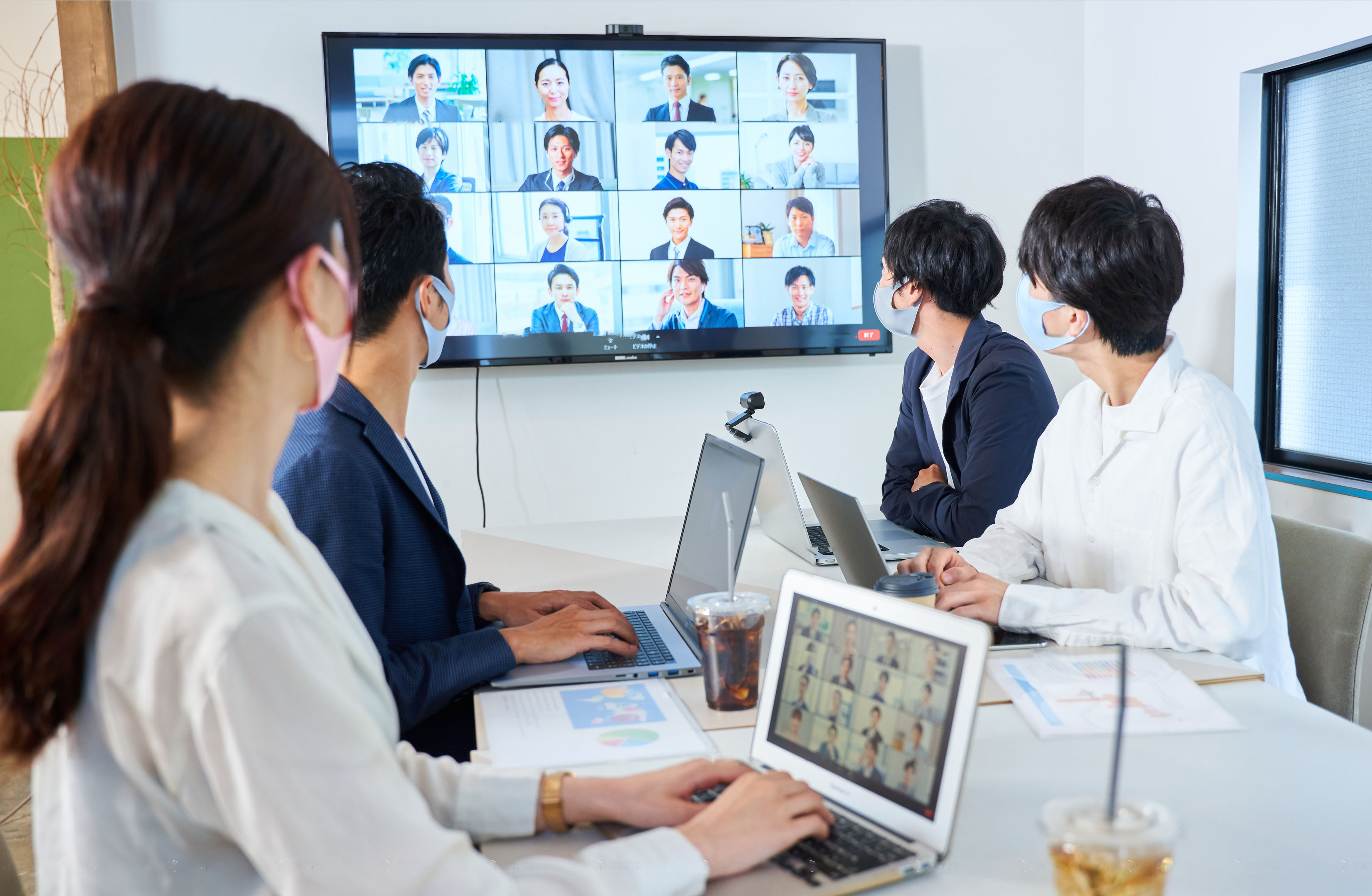 Our commitment to the SDGsペーパレス推進活動 イメージ